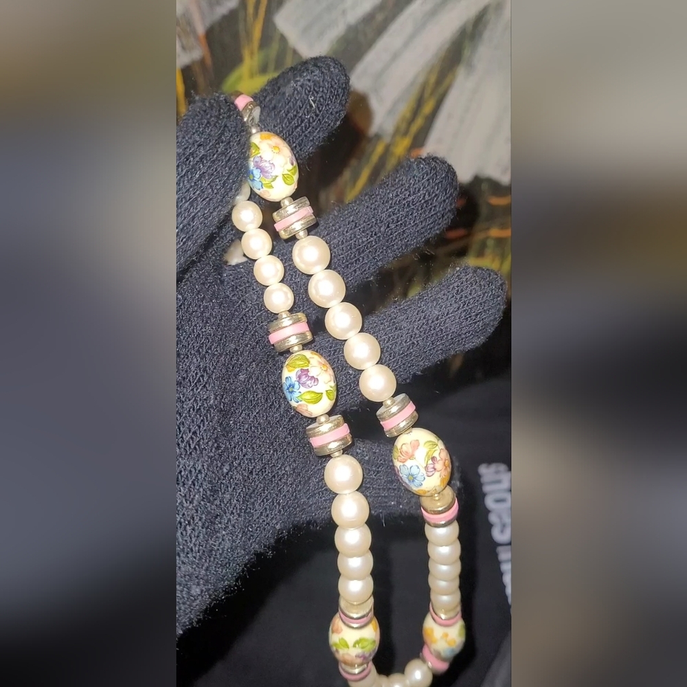 LOWSTART🚨VtgJAPAN Hand Painted Beads & Faux Pearl Necklace - Picture 4 of 8